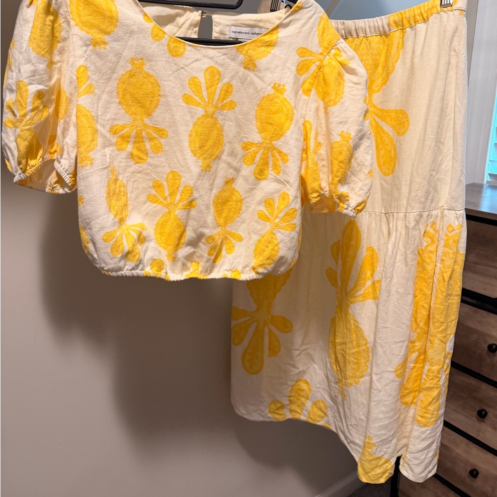 cupcakes & cashmere Cream and Yellow Floral Crop Top & Skirt Set